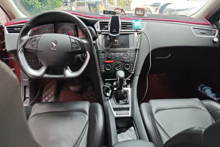 Used DS 4S 2016 1.6T Automatic Smart Edition THP160 Interior 2