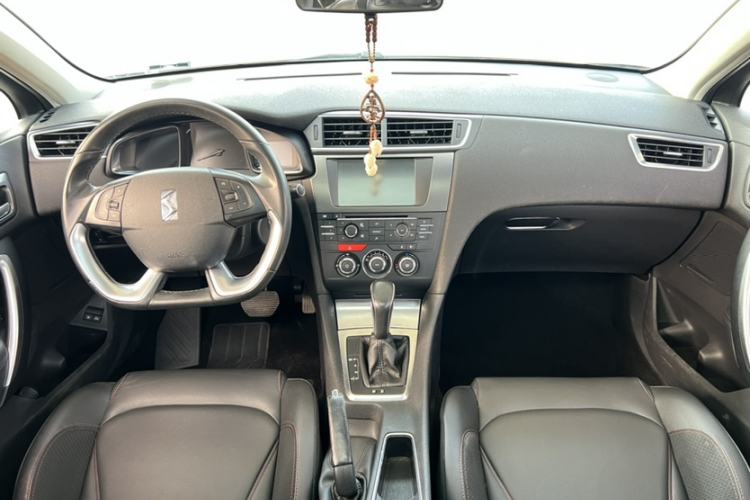 Used DS 4S 2016 1.6T Automatic Ruidong Version THP160 Interior 3