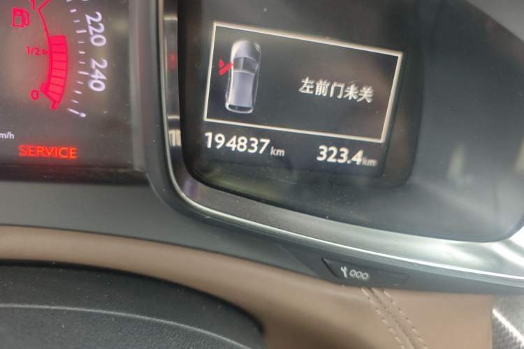 Used DS 4S 2016 1.8T Automatic Prestige Edition THP200 Odometer Close Up