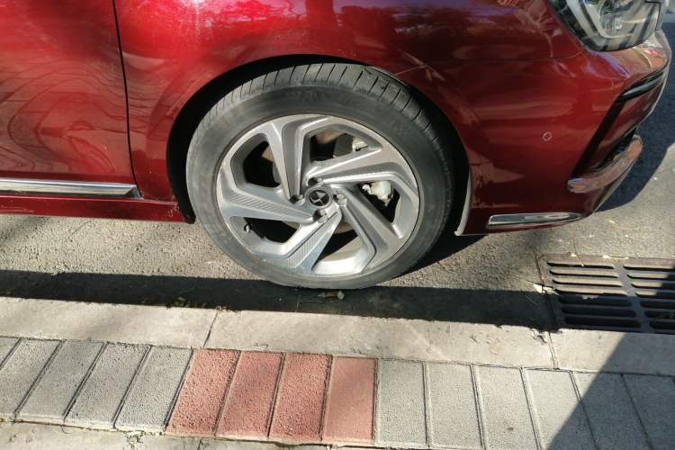 Used DS 4S 2016 1.8T Automatic Prestige Edition THP200 Right Front Wheel Hub