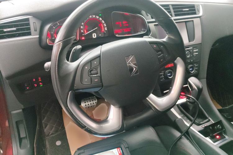 Used DS 4S 2016 1.6T Automatic Smart Enjoyment Tech Edition THP160 Steering Wheel