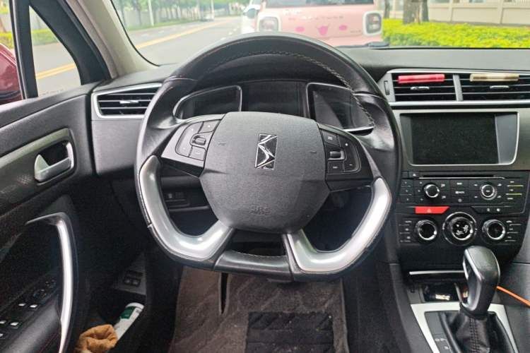 Used DS 4S 2016 1.6T Automatic Smart Edition THP160 Steering Wheel