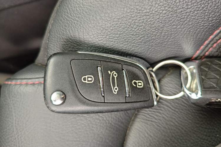 Used DS 4S 2016 1.6T Automatic Ruidong Version THP160 Vehicle Key