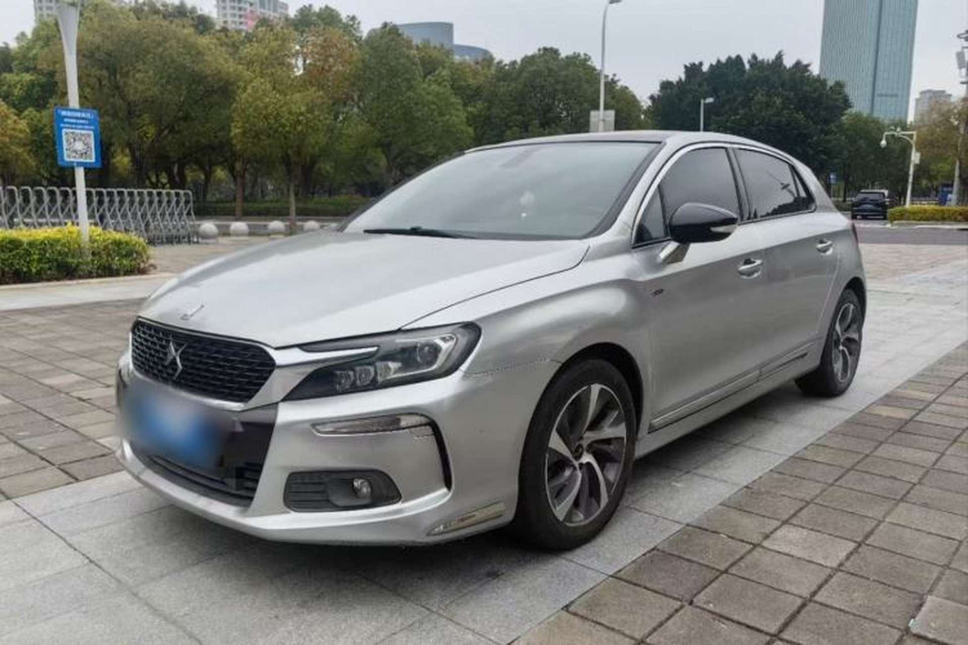 Used DS 4S 2016 1.6T Automatic Smart Enjoyment Tech Edition THP160 Front Left 45 Deg