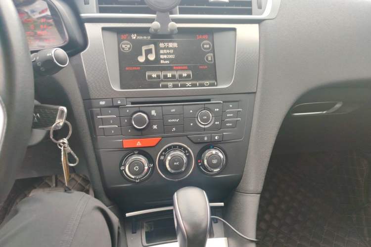 Used DS 4S 2016 1.6T Automatic Ruidong Version THP160 Audio And AC Panel