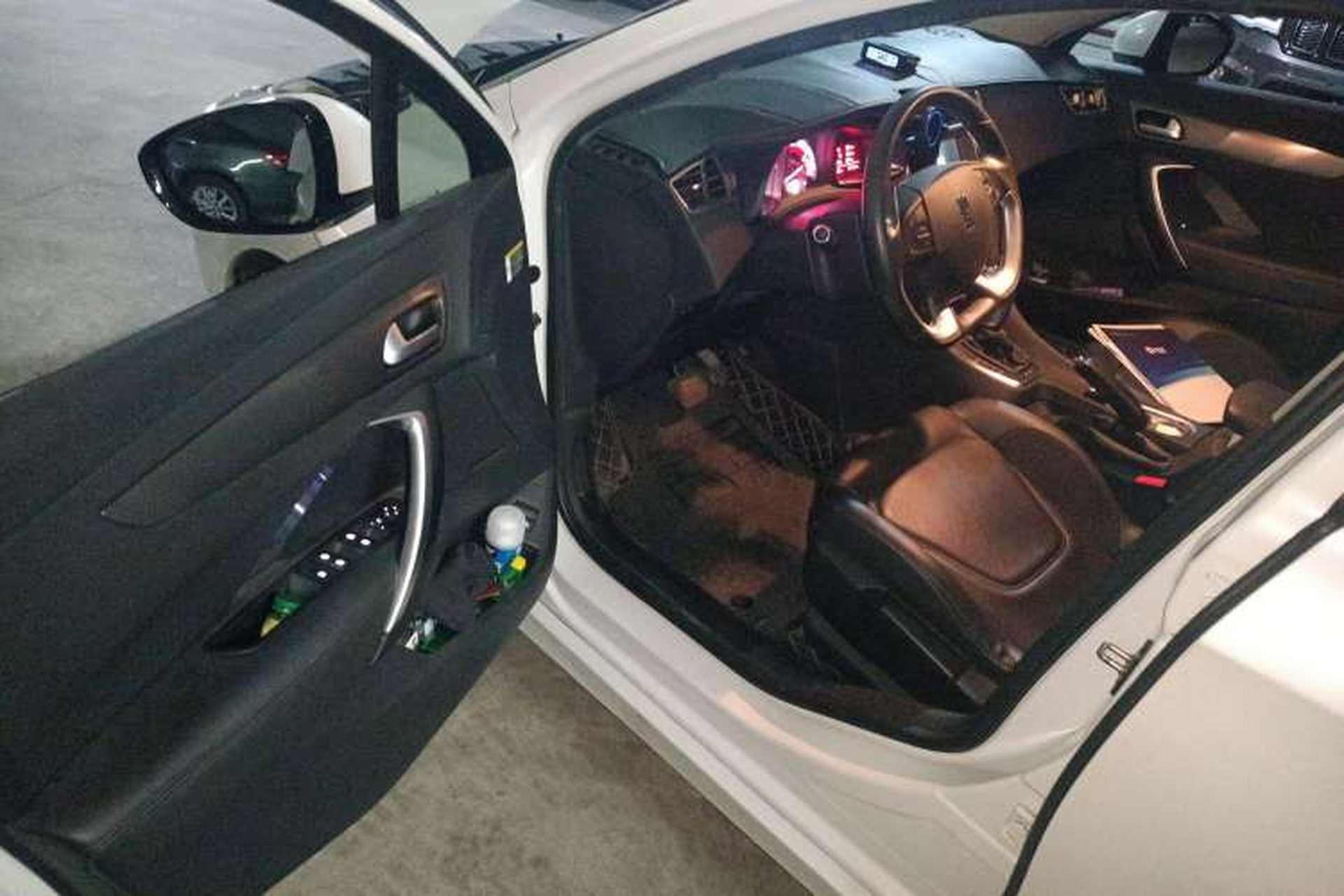 Used DS 4S 2016 1.2T Automatic Ruidong Version THP130 Driver Seat