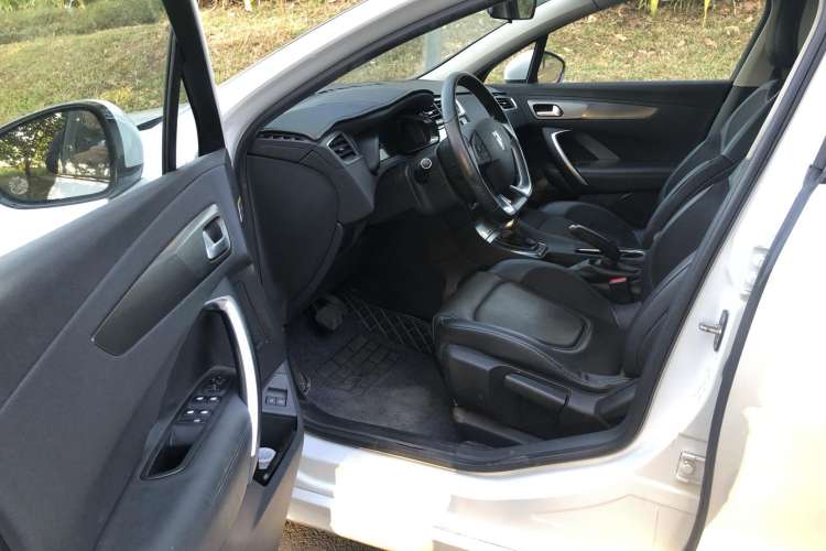 Used DS 4S 2016 1.2T Automatic Ruidong Version THP130 Driver Seat