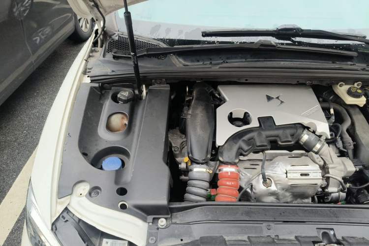 Used DS 4S 2016 1.6T Automatic Ruidong Version THP160 Engine Bay Right
