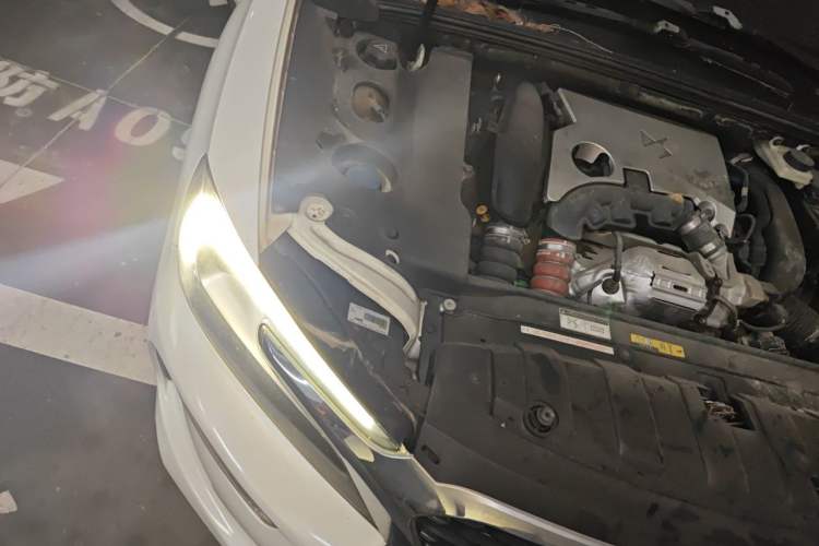 Used DS 4S 2016 1.6T Automatic Ruidong Version THP160 Engine Bay Right