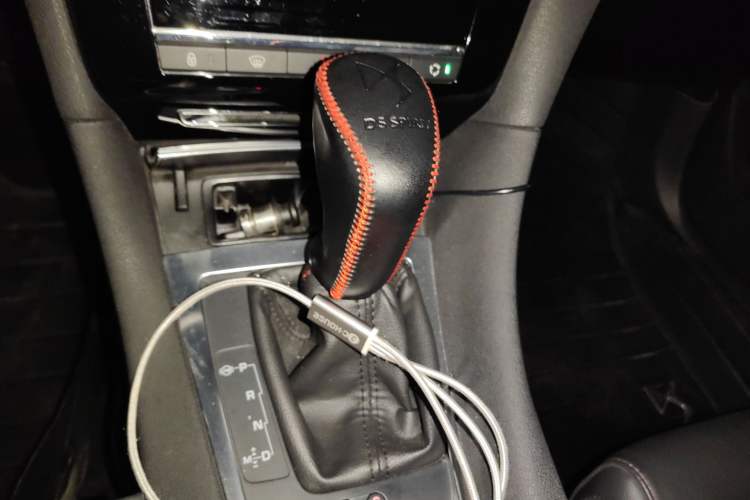 Used DS 4S 2016 1.6T Automatic Smart Edition THP160 Gear Lever