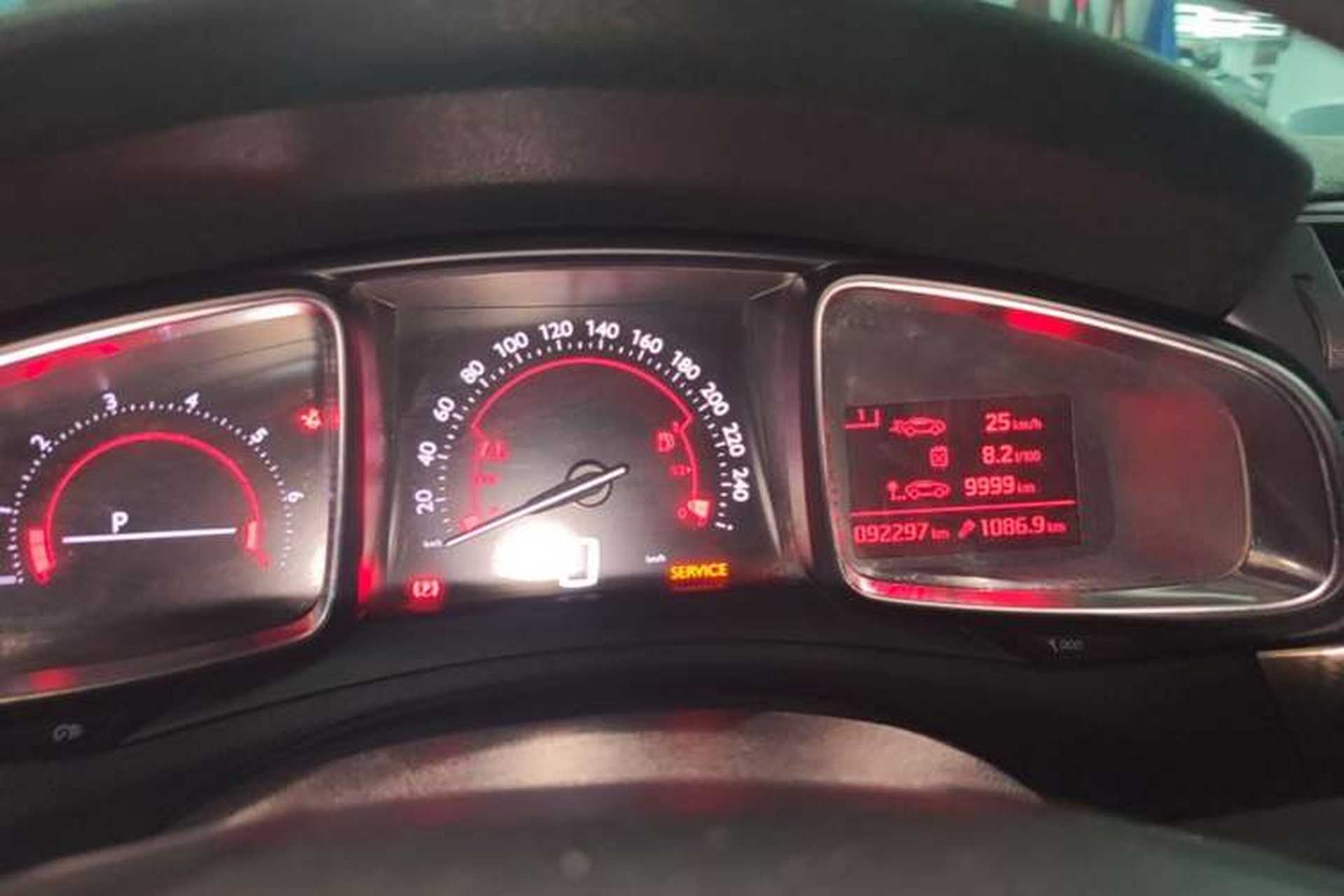 Used DS 4S 2016 1.2T Automatic Ruidong Version THP130 Instrument Cluster