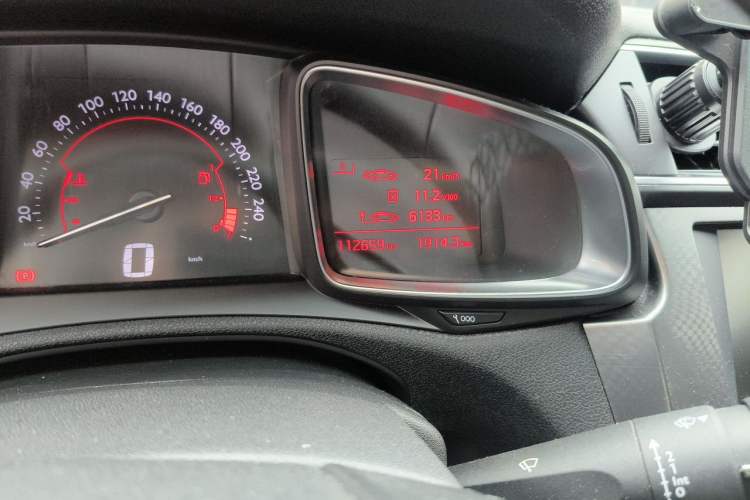 Used DS 4S 2016 1.6T Automatic Ruidong Version THP160 Odometer Close Up