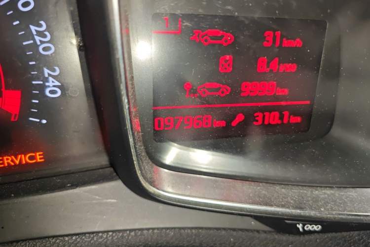 Used DS 4S 2016 1.6T Automatic Ruidong Version THP160 Odometer Close Up