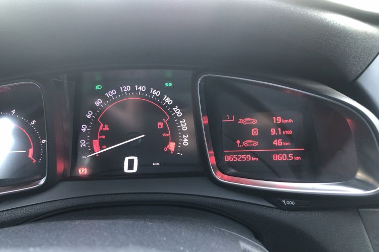 Used DS 4S 2016 1.2T Automatic Ruidong Version THP130 Odometer Close Up