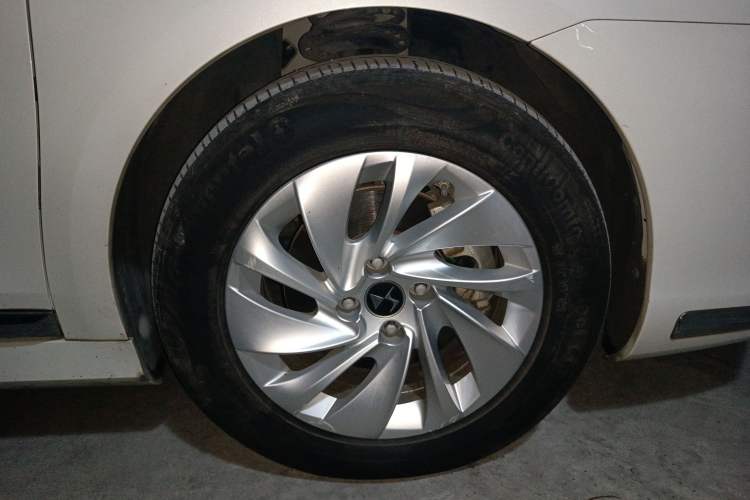 Used DS 4S 2016 1.2T Automatic Ruidong Version THP130 Right Front Wheel Hub