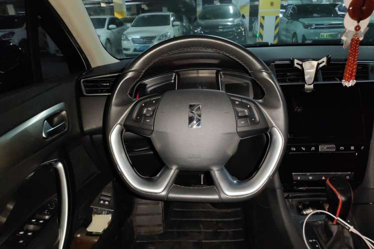 Used DS 4S 2016 1.6T Automatic Smart Edition THP160 Steering Wheel