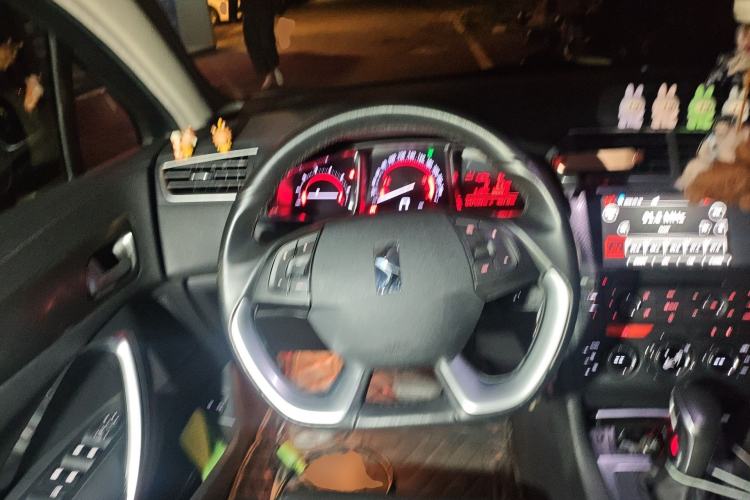 Used DS 4S 2016 1.6T Automatic Smart Edition THP160 Steering Wheel