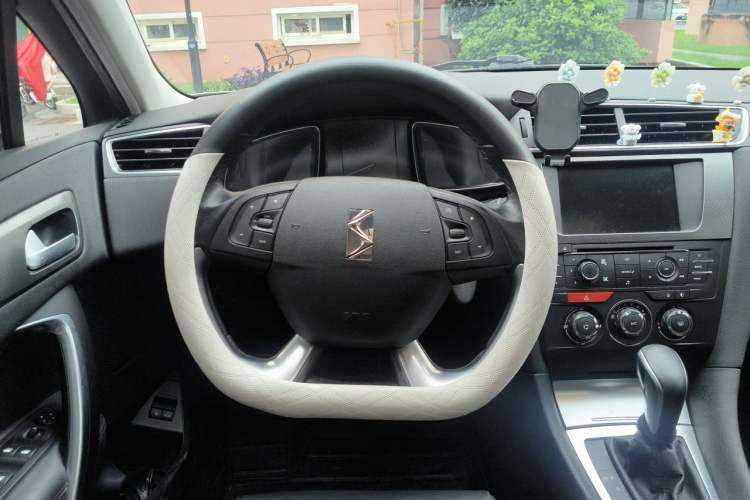 Used DS 4S 2016 1.6T Automatic Ruidong Version THP160 Steering Wheel