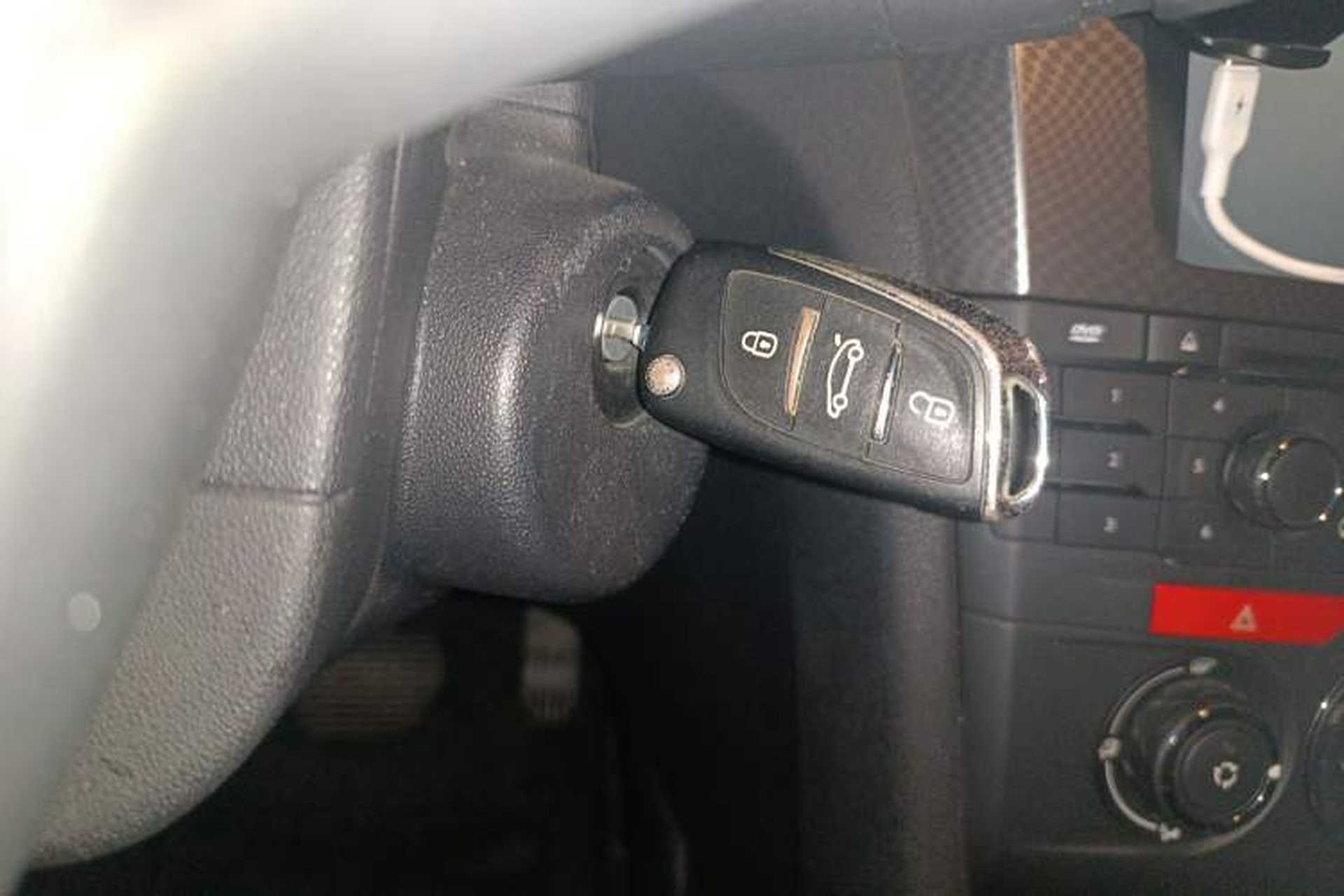 Used DS 4S 2016 1.2T Automatic Ruidong Version THP130 Vehicle Key
