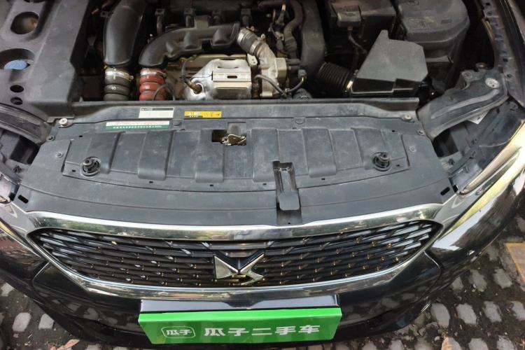 Used DS 4S 2018 30THP P-Line Sport Model Engine Bay