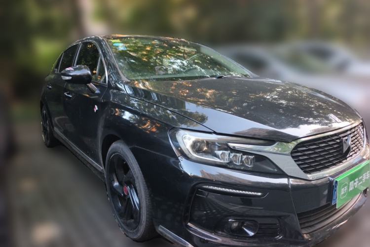 Used DS 4S 2018 30THP P-Line Sport Model Front Right 45 Deg
