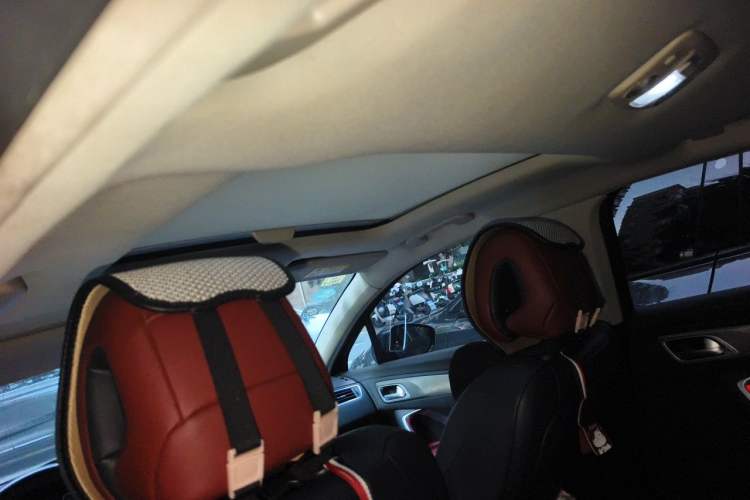Used DS 4S 2018 30THP P-Line Sport Model Headliner