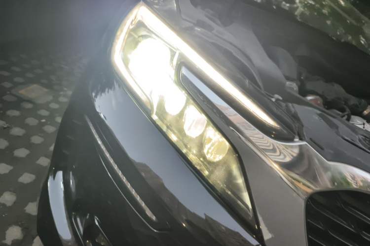 Used DS 4S 2018 30THP P-Line Sport Model Right Front Headlight