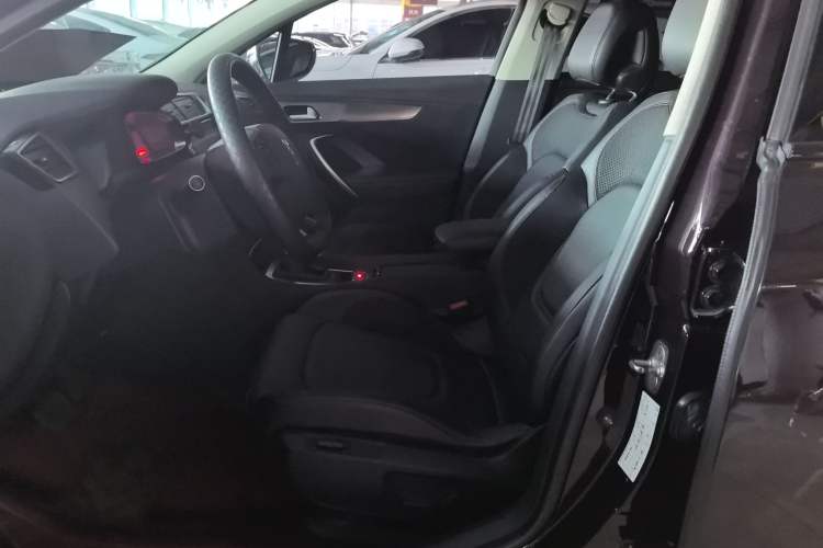 Used DS 4S 2018 30THP Enjoyment Model Headliner