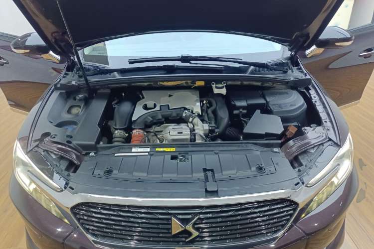 Used DS 4S 2018 30THP Dynamic Edition Engine Bay