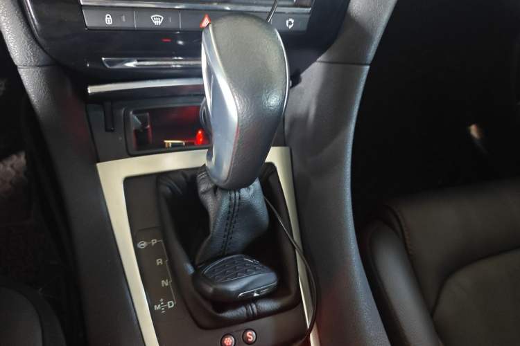 Used DS 4S 2018 30THP Dynamic Edition Gear Lever
