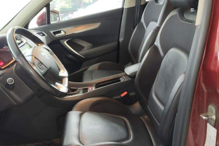 Used DS 4S 2018 30THP Enjoyment Model Left Front Seat