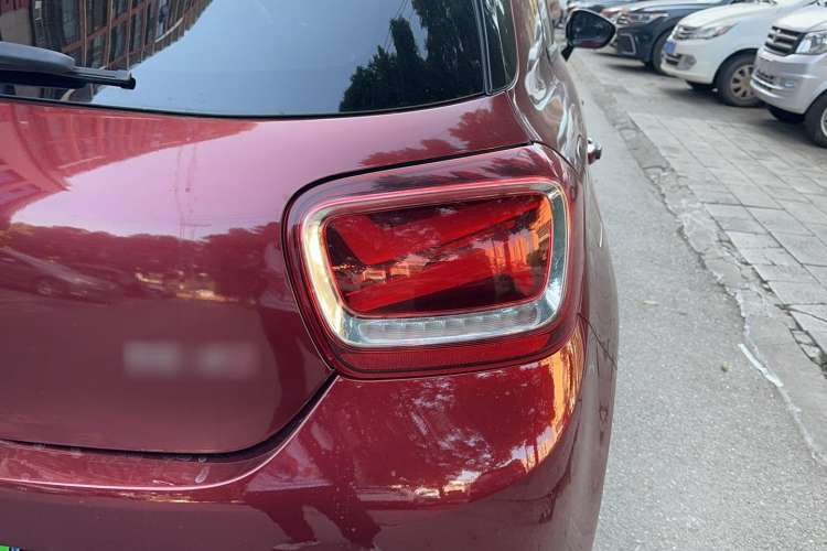 Used DS 4S 2018 30THP P-Line Sport Model Right Rear Taillight