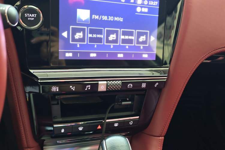 Used DS 4S 2018 30THP P-Line Sport Model Audio And AC Panel