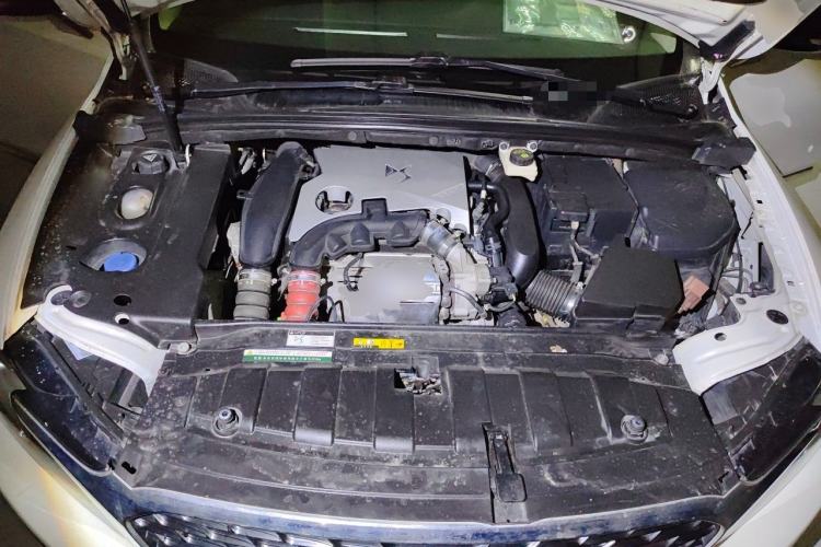 Used DS 4S 2018 30THP Dynamic Edition Engine Bay