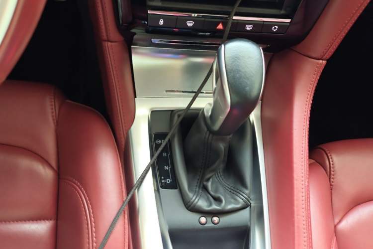 Used DS 4S 2018 30THP P-Line Sport Model Gear Lever