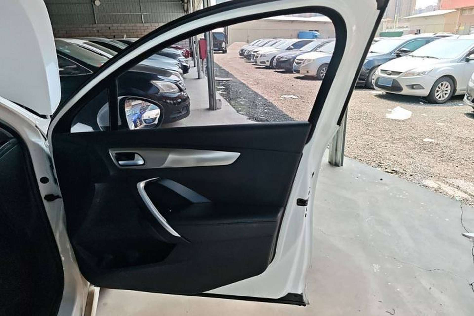 Used DS 4S 2018 30THP Dynamic Edition Interior 2