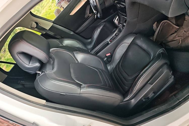 Used DS 4S 2018 30THP Dynamic Edition Right Front Seat