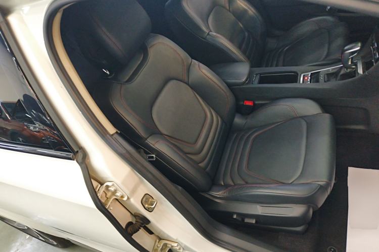 Used DS 4S 2018 30THP Dynamic Edition Right Front Seat