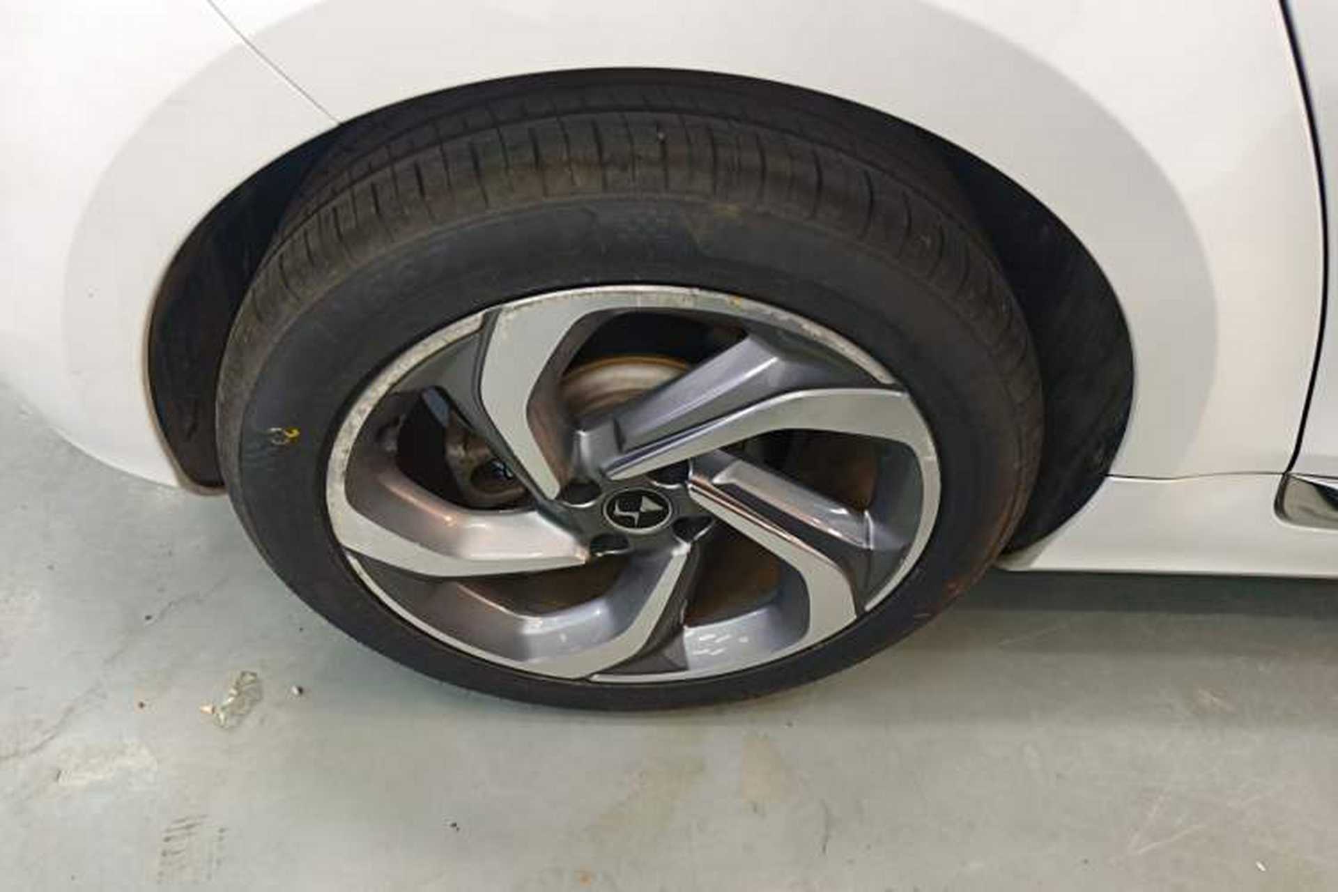 Used DS 4S 2018 30THP Dynamic Edition Right Rear Wheel Hub