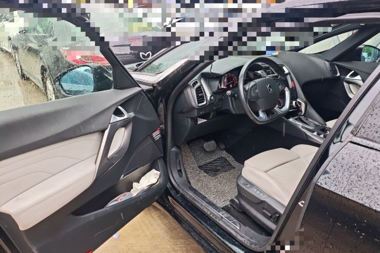 Used DS 5 2012 1.6T Elegant Edition Driver Seat