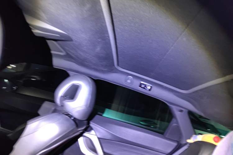 Used DS 5 2012 1.6T Prestige Edition Headliner
