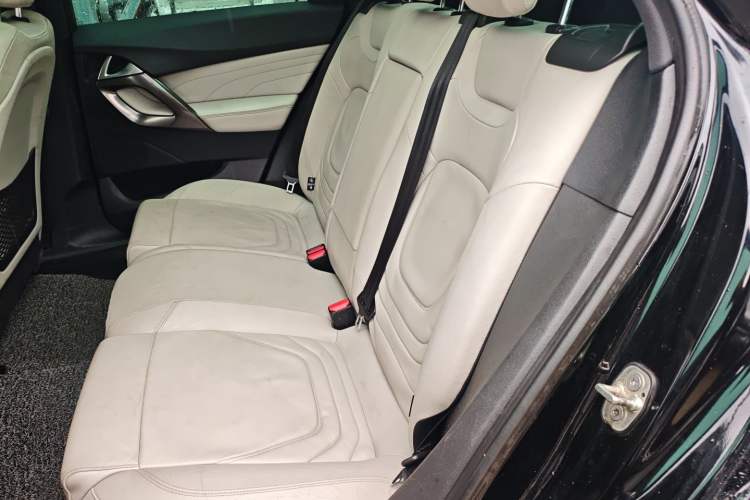 Used DS 5 2012 1.6T Elegant Edition Left Rear Seat