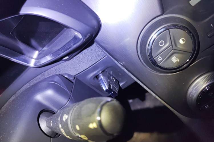 Used DS 5 2012 1.6T Prestige Edition Vehicle Key