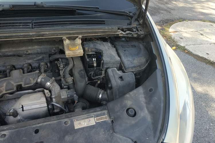 Used DS 5 2012 1.6T Luxury Edition Engine Bay Left