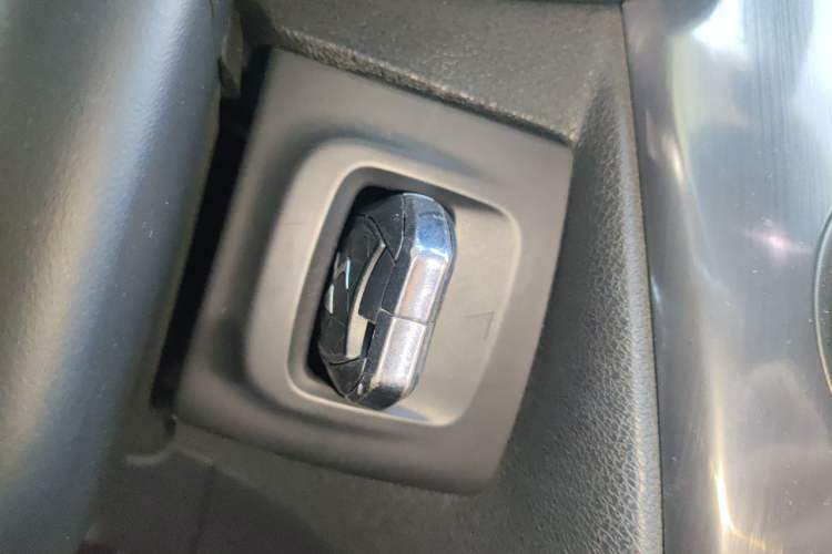 Used DS 5 2012 1.6T Prestige Edition Vehicle Key