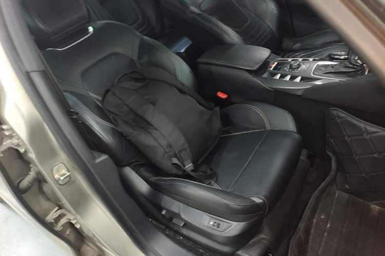 Used DS 5 2012 1.6T Luxury Edition Right Front Seat