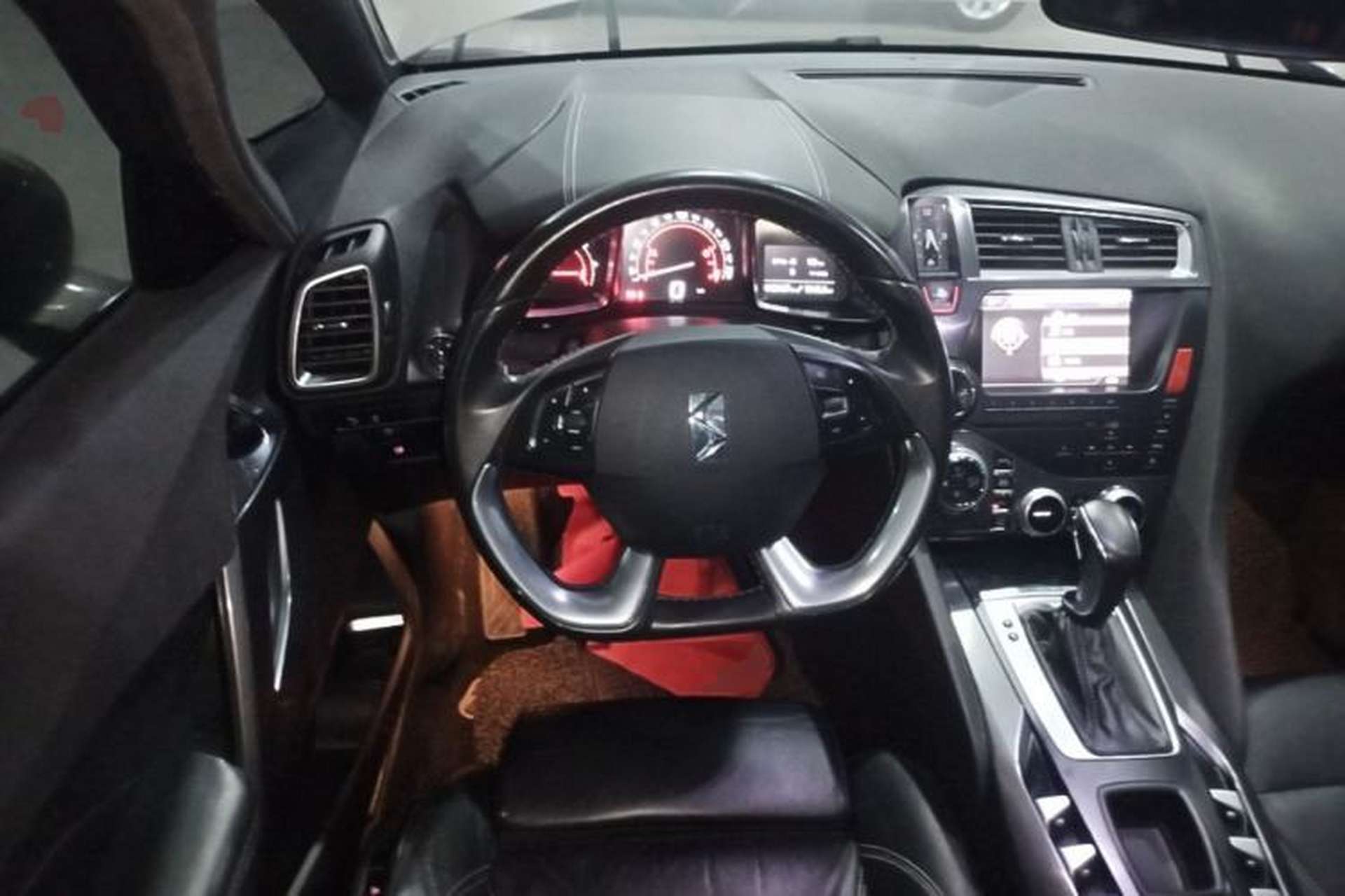 Used DS 5 2012 1.6T Elegant Edition Steering Wheel