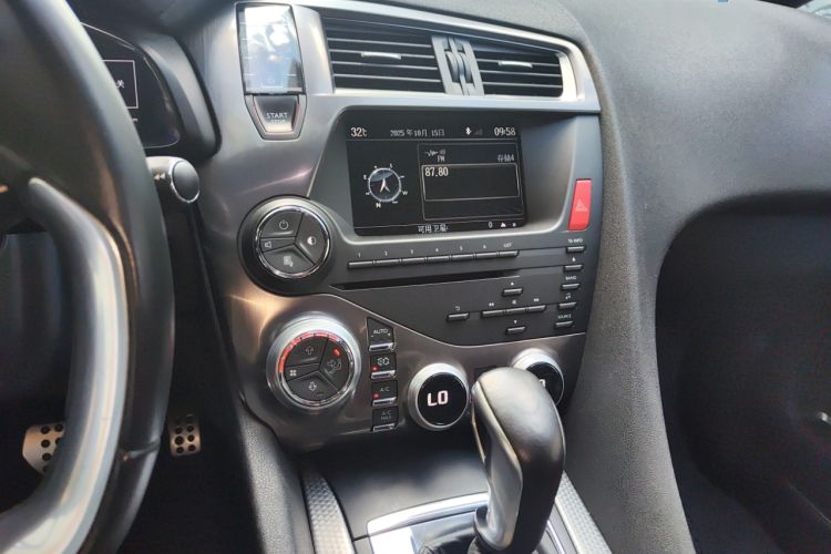 Used DS 5 2012 1.6T Luxury Edition Audio And AC Panel