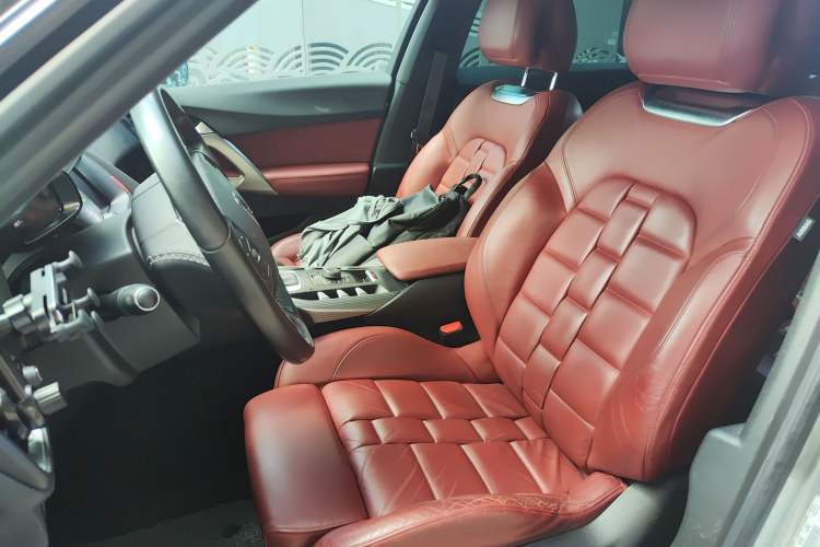 Used DS 5 2012 1.6T Luxury Edition Left Front Seat