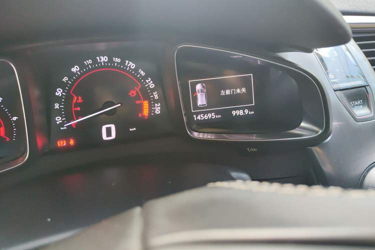 Used DS 5 2012 1.6T Luxury Edition Odometer Close Up